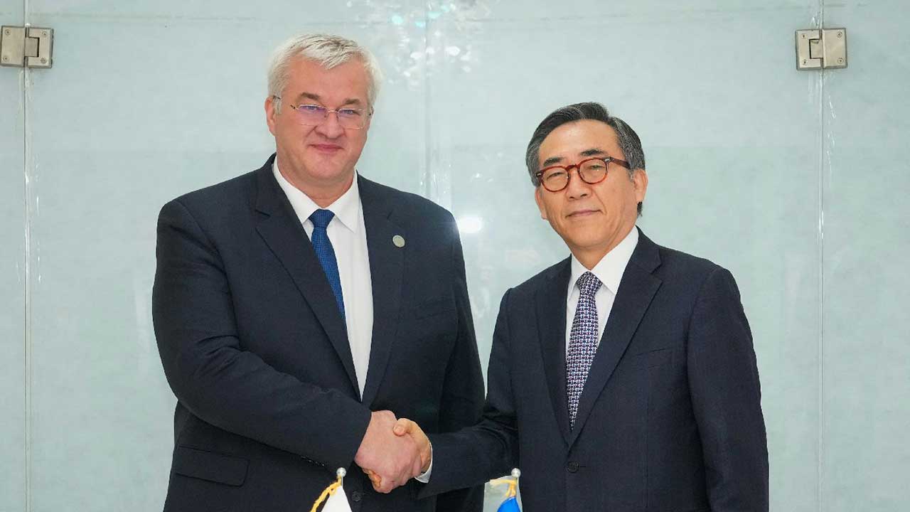 한-우크라 외교 장관, '북한군 포로 송환' 의견 나눠