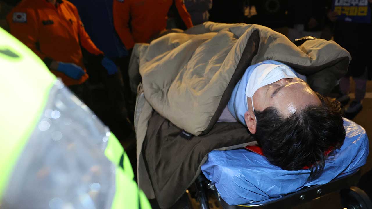 문재인, 단식·입원 김경수에게 위로전화‥"선고 지연 우려"