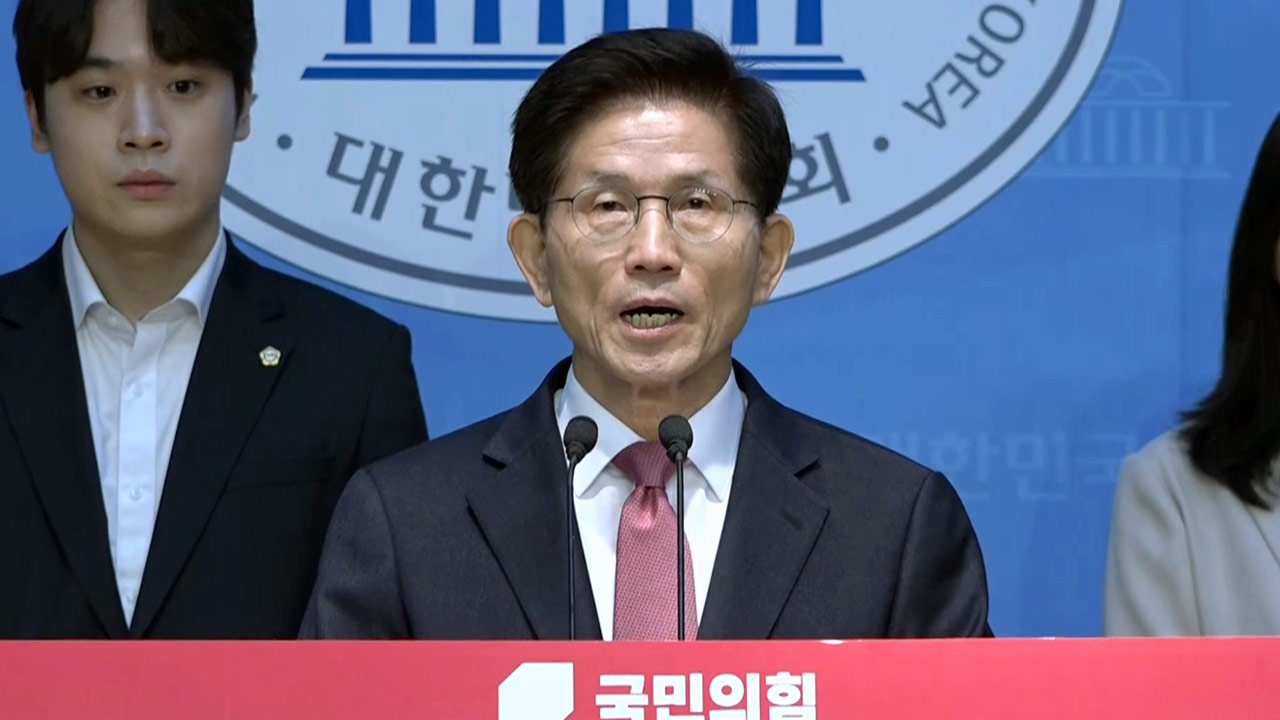 김문수, 대선 출마 선언‥"깨끗한 제가 피고인 이재명 상대해야"