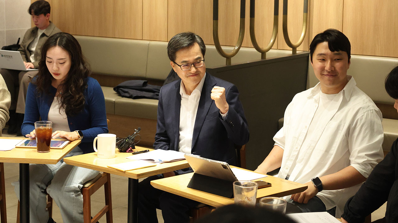 김동연 "남성 징병제, 2035년까지 모병제로 단계적 전환"