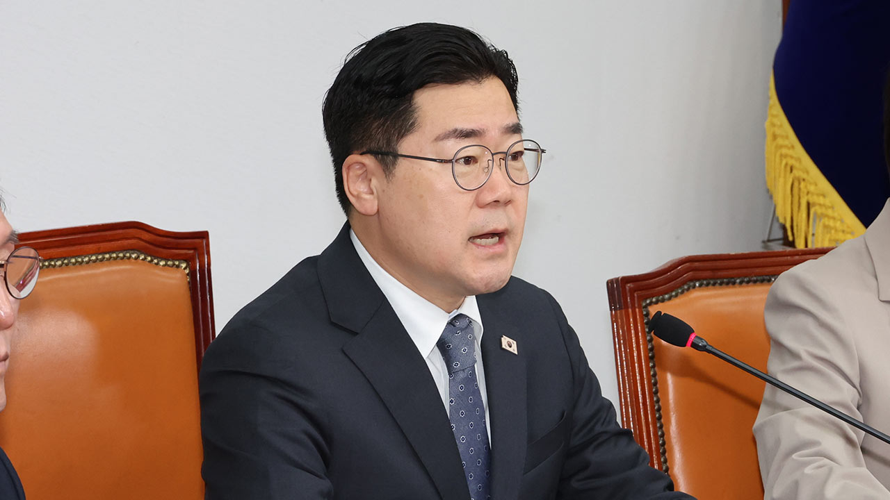 박찬대 "'빛의 혁명'으로 이어진 4.19 정신 되새겨"