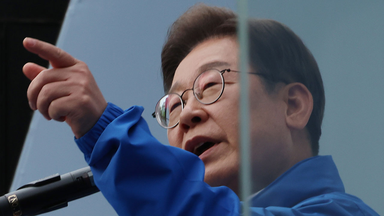 이재명 "판검사해 룸살롱 접대 받으며 살려 했지만"지귀연 우회 비판