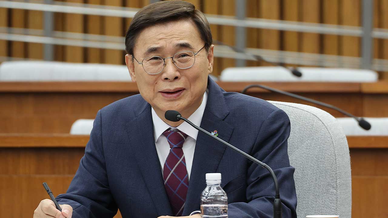 이종석 국정원장 후보자 "굳건한 평화 구축"·국익 중심 실용 외교 성공 뒷받침"