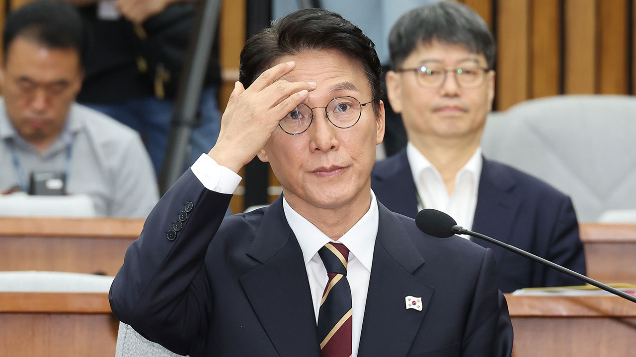 김민석 청문회 이틀째, 자료 제출 두고 시작부터 공방 계속