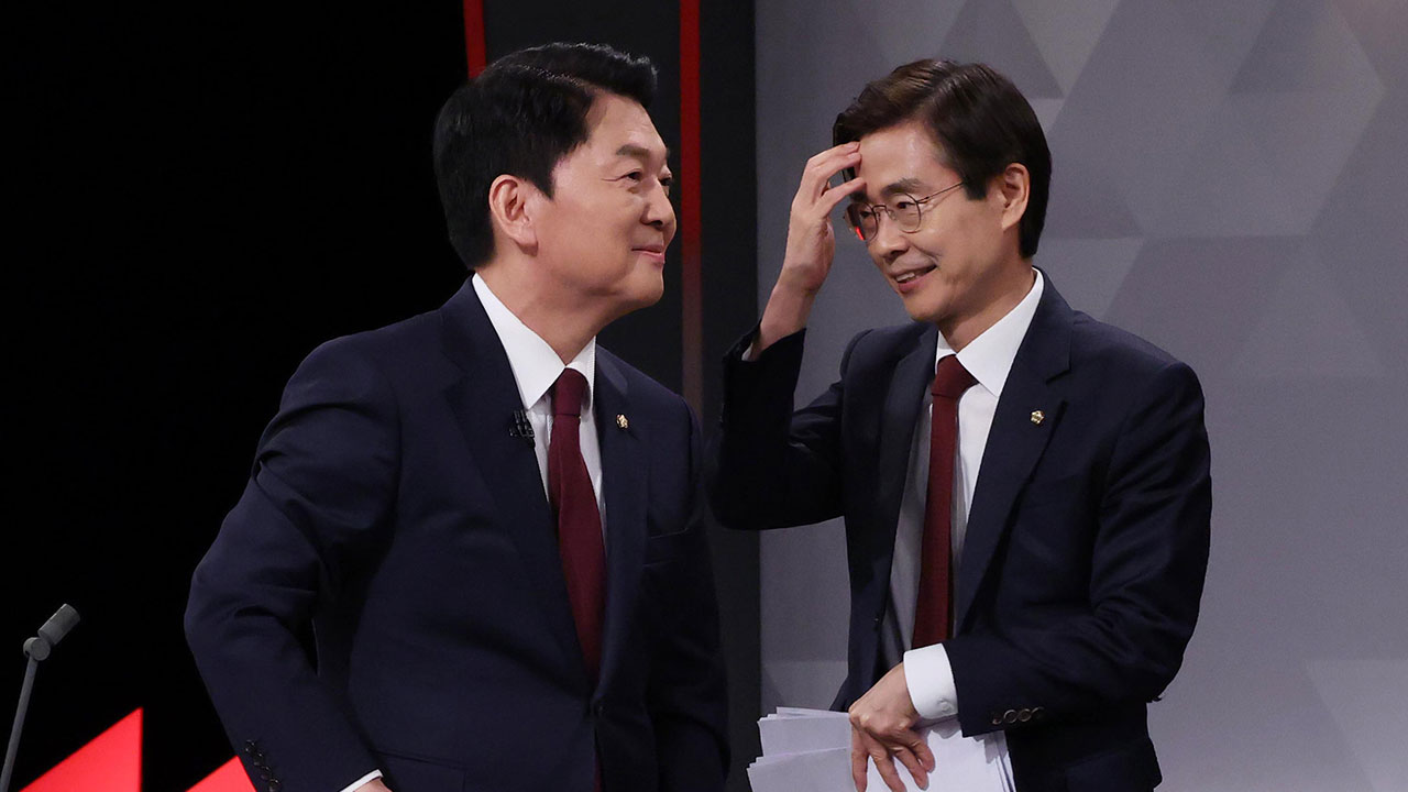 조경태, 안철수에 단일화 요청‥"방식·절차 모두 일임‥오늘 자정까지 답 달라"