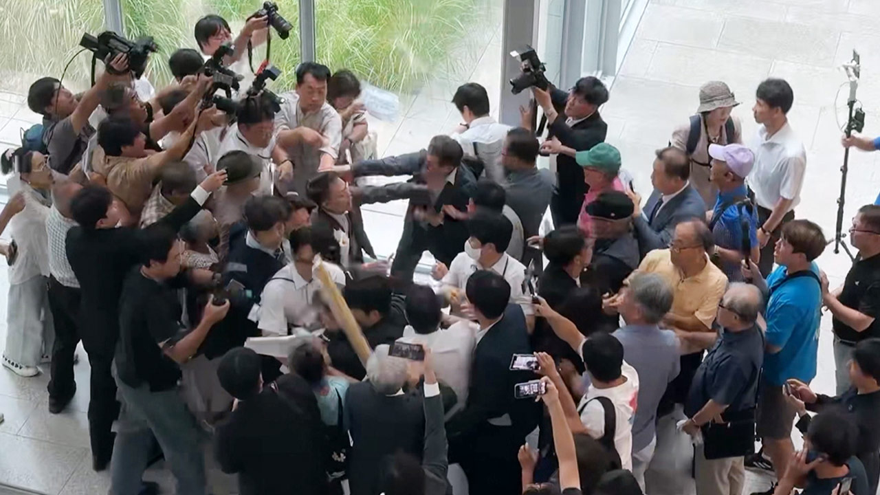 민주당 정무위원들 "'국회 난동사태 유발' 김형석, 즉각 퇴진해야"