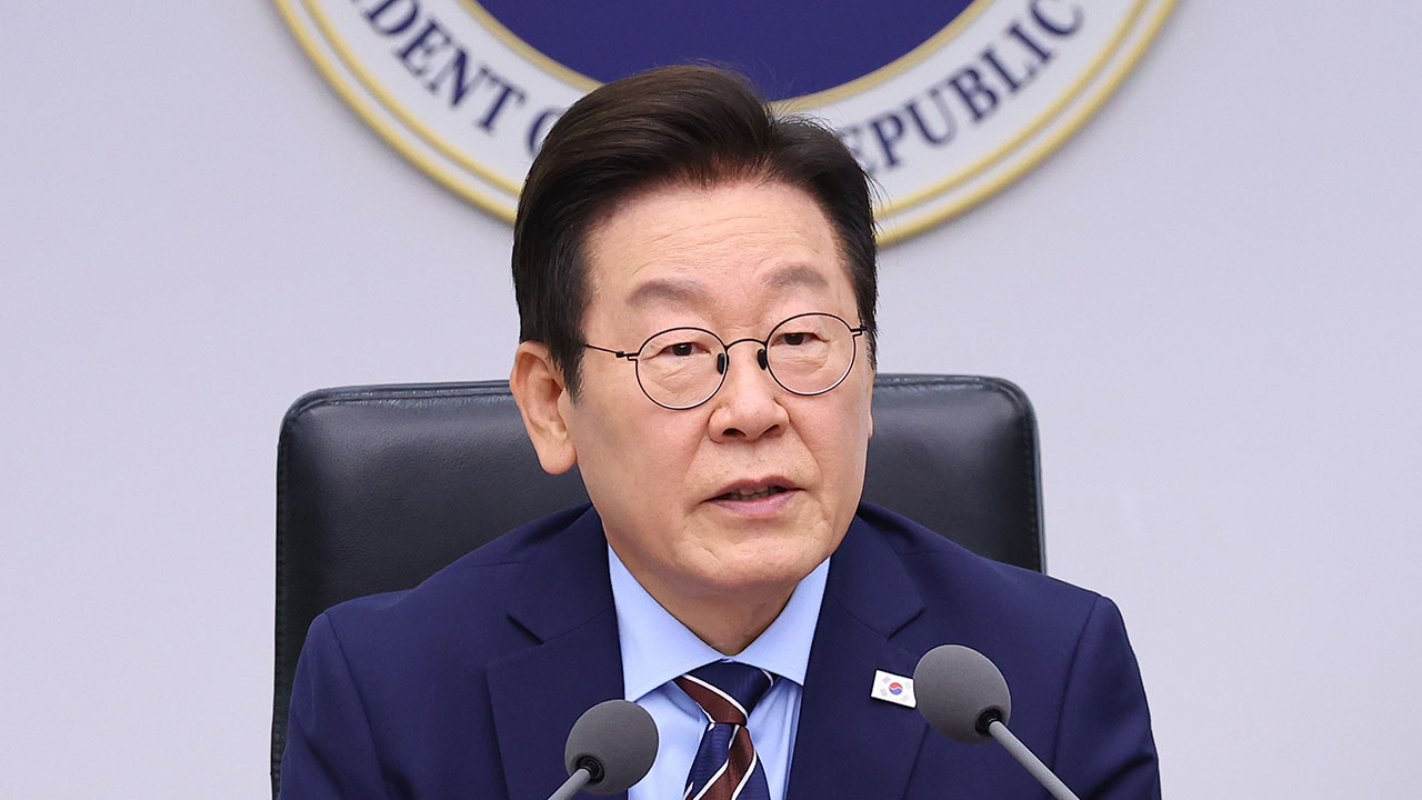 이재명 대통령, 국가전산망 담당 공무원 사망에 "국민과 함께 애도"