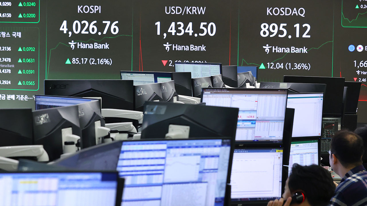 與 "코스피 4천 돌파는 이 대통령·민주당의 성과‥코스피 5천시대 열겠다"