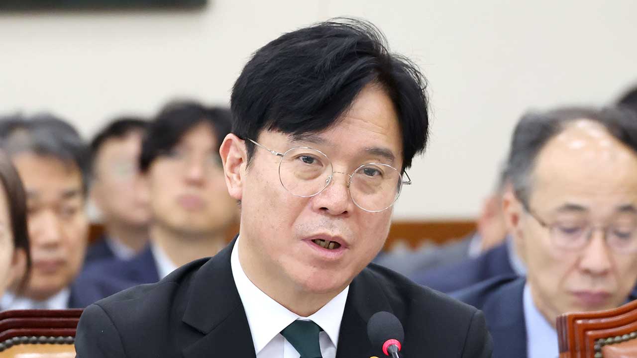 김영훈 노동장관 "새벽 배송 금지, 사회적 대화로 합리적 방안 모색해야"