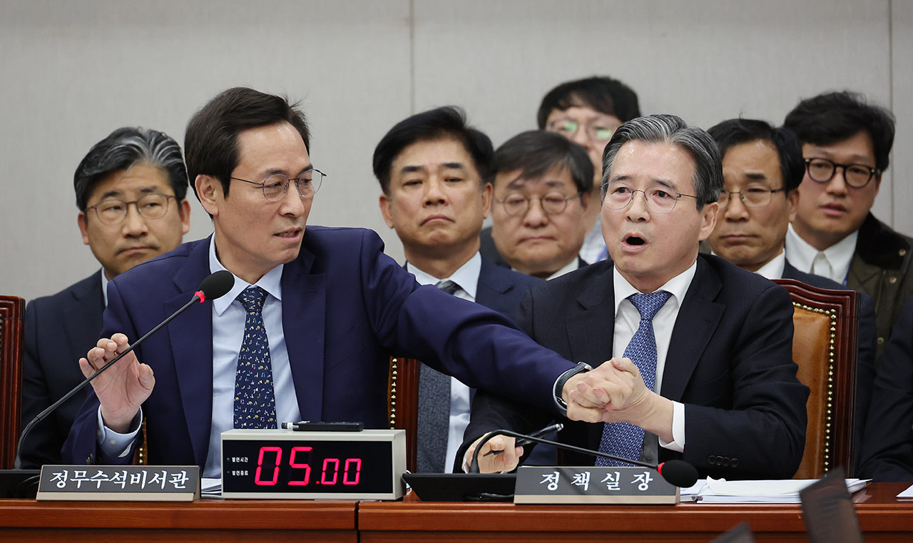 김용범 "부드럽게 답변하는 훈련해야겠다 느껴‥말려준 우상호·김병기 감사"