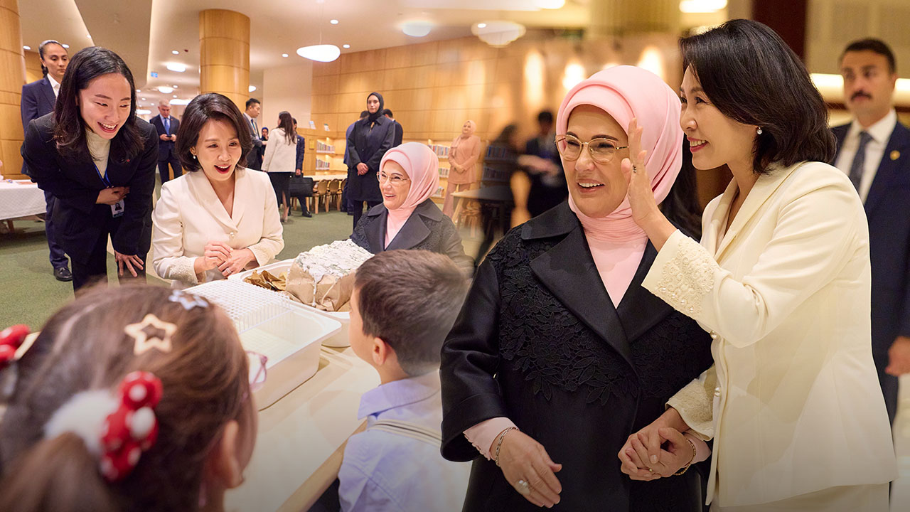 김혜경 여사, 튀르키예 영부인과 국민도서관 동행‥"환경 분야·문화재 환수 등 협력"