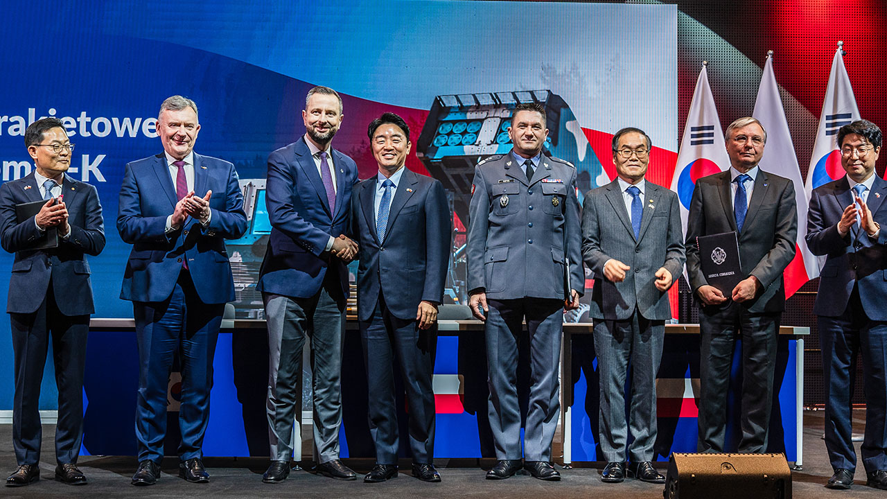 강훈식 비서실장, 폴란드 방문 뒤 귀국‥"5조 6천억 원 방산 계약 체결"