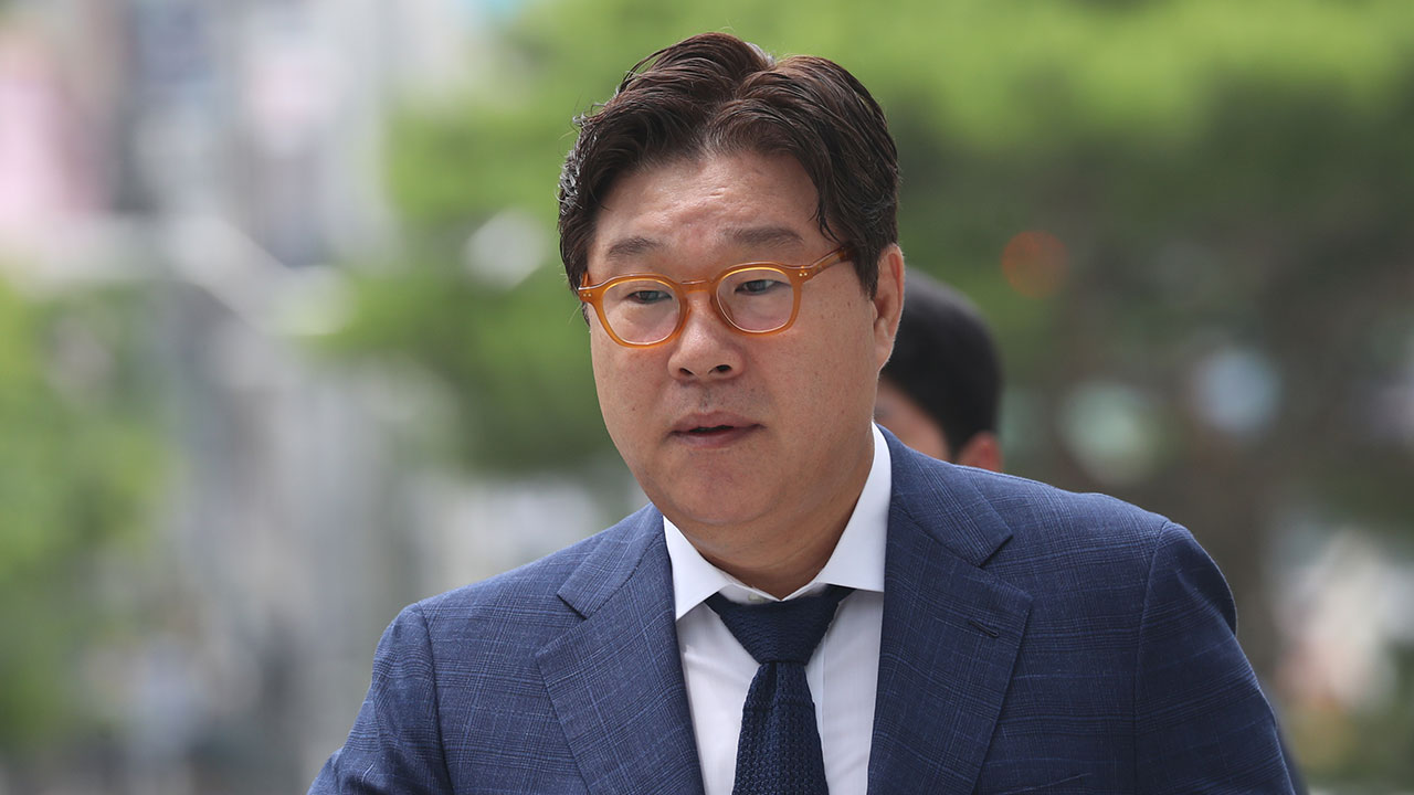 경찰, '쌍방울 대북송금' 모해위증교사 혐의 김성태 소환조사