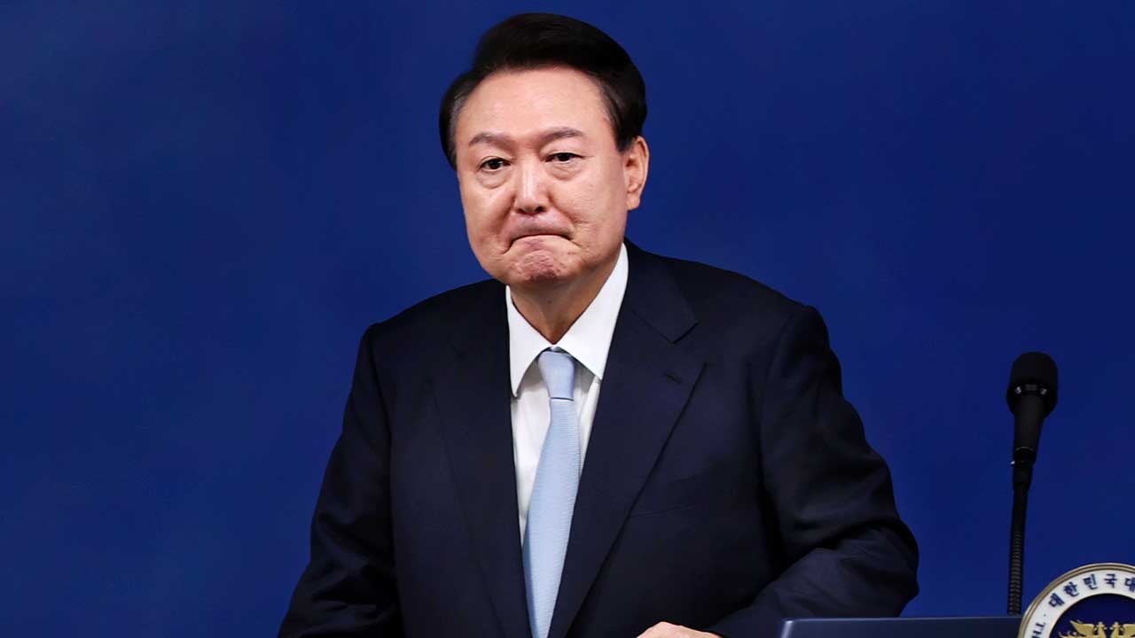 체포된 尹대통령측, 헌재에 내일 탄핵심판 2차변론 연기 요청