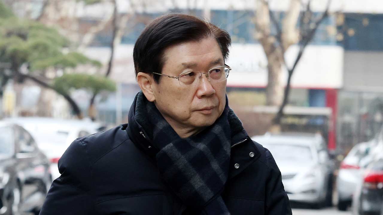 박종준 전 경호처장 휴대전화 포렌식‥김성훈 경호차장 '중화기 무장' 규명 계획