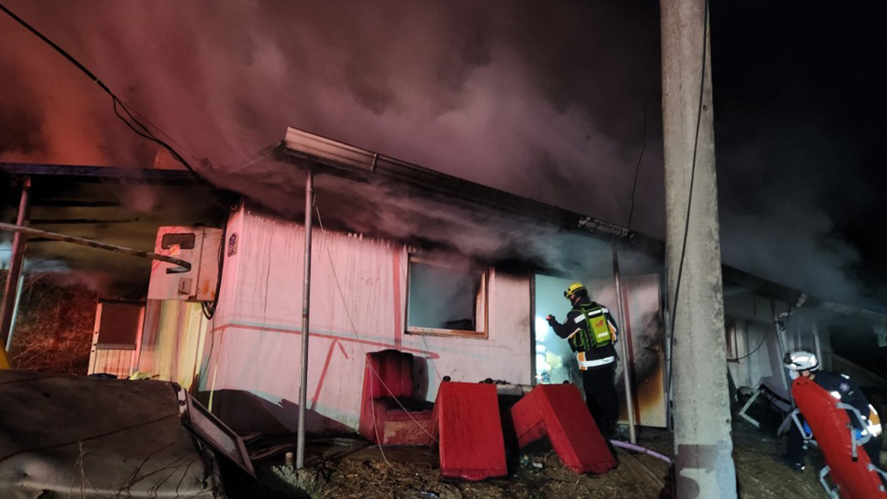 경기 여주 단독주택서 불‥60대 남성 사망