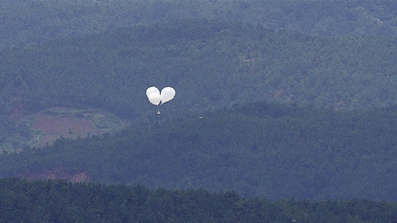 경기 성남 야산서 기폭장치 달린 오물풍선 발견‥재산피해 없어