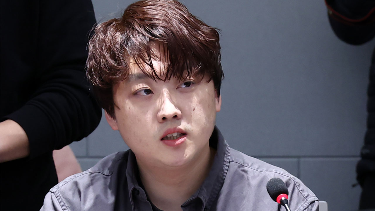 전공의대표, 복귀 의대생들 향해 "팔 한 짝 내놓을 각오도 없나" 비판