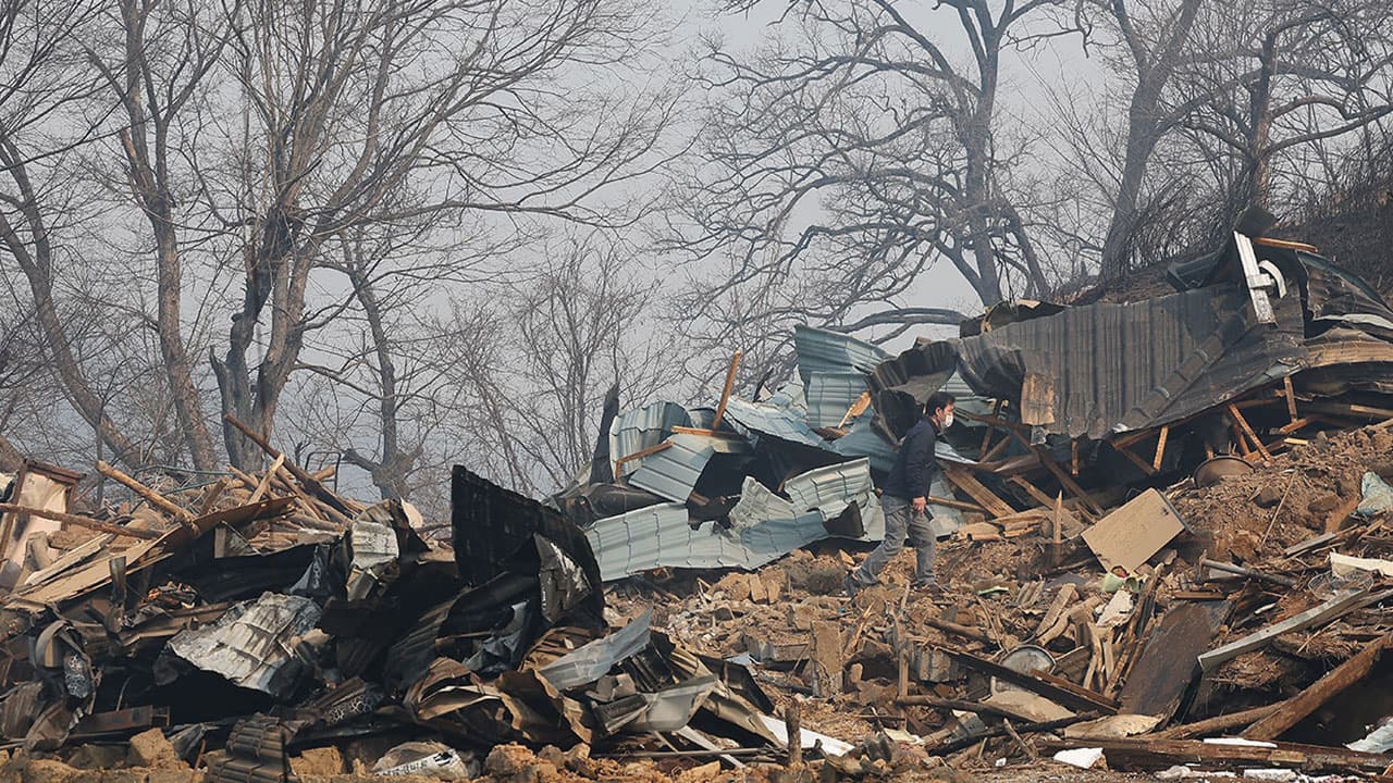 산불 인명피해 70명으로 늘어‥안동·의성 일부 재발화