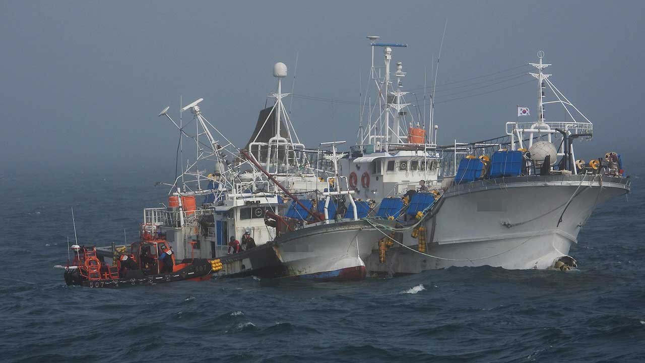 포항 구룡포 앞바다서 어선 2척 충돌‥인명피해 없어