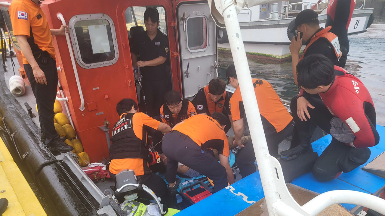 제주 서귀포시에서 파도에 휩쓸린 60대 남성 사망