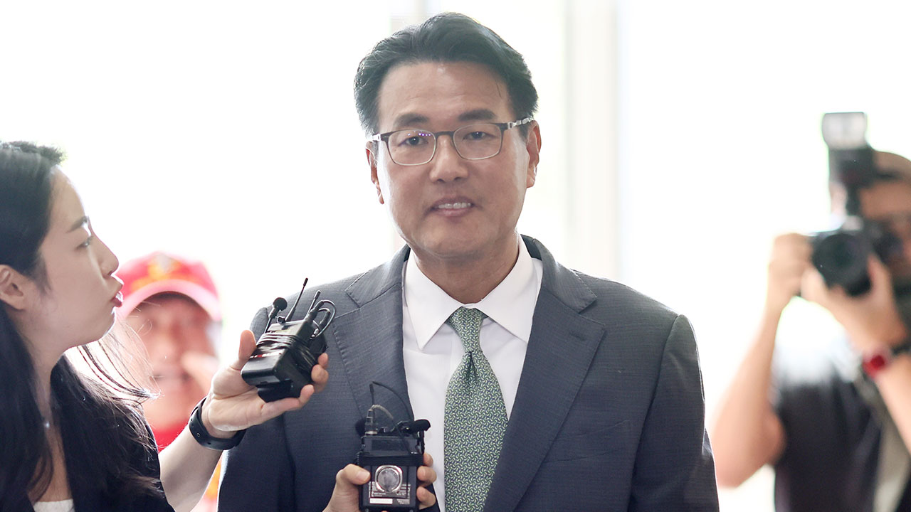 'VIP 격노설' 핵심 인물 김태효, '순직 해병' 특검 소환 조사