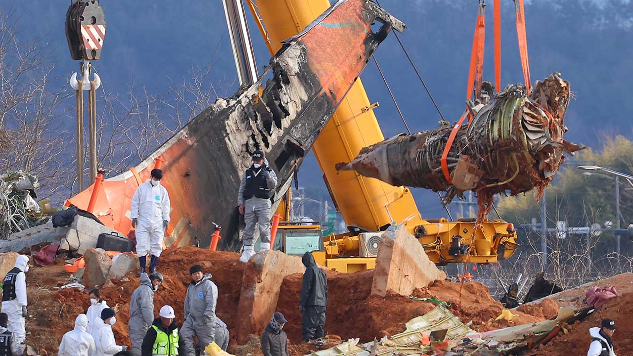 조종사노조연맹 "'조종사 과실' 악의적 프레임에 법적 대응 검토"
