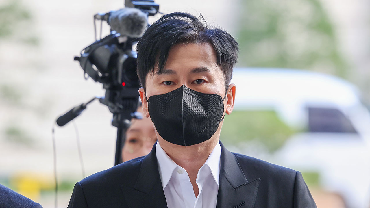 경찰, 지드래곤·YG '저작권법 위반' 혐의 수사 중