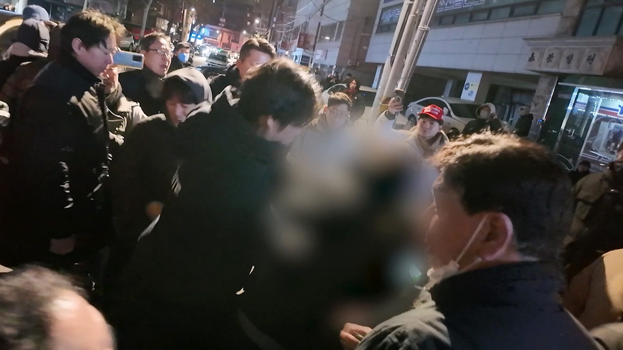 '서부지법 폭동' 가담한 4명 징역형‥MBC 취재진 폭행도