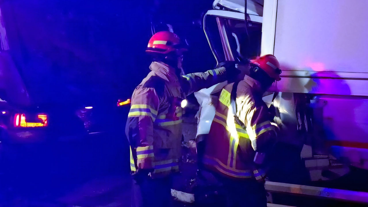 평택제천고속도로 2차 추돌사고‥30대 남성 심정지