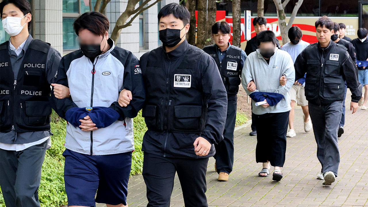 경찰 "캄보디아 송환 48명 구속영장 발부‥10명은 오늘 심사"