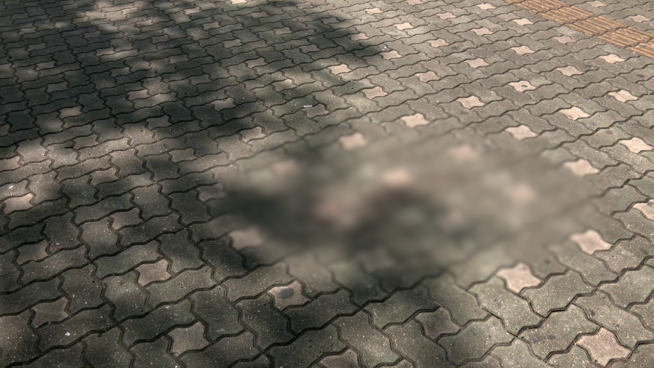 딸 보호하려다‥30대 여성, 중학생이 몰던 전동 킥보드에 치여 중태