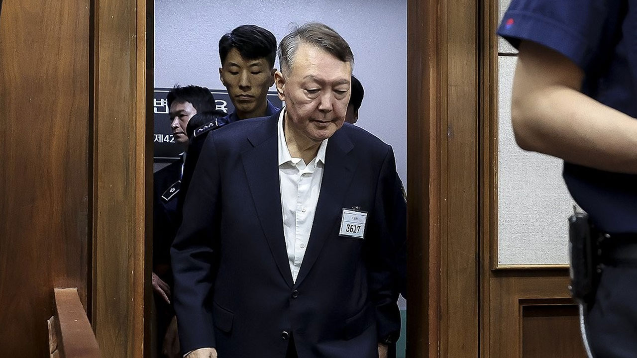 윤석열, 체포방해 사건 재판 출석‥김성훈·박종준 증인신문