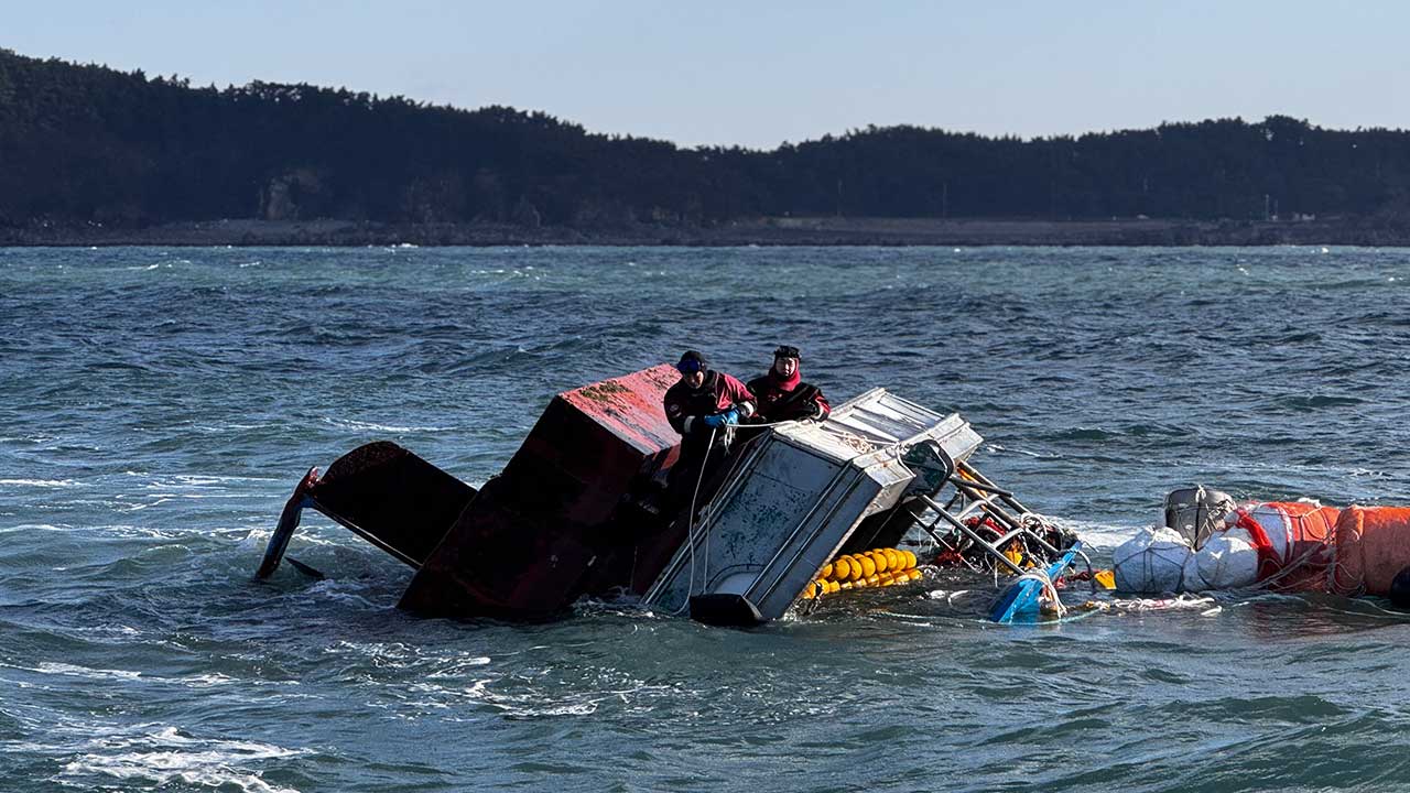 충남 태안 어선 전복 마지막 실종자 숨진 채 발견‥4명 사망