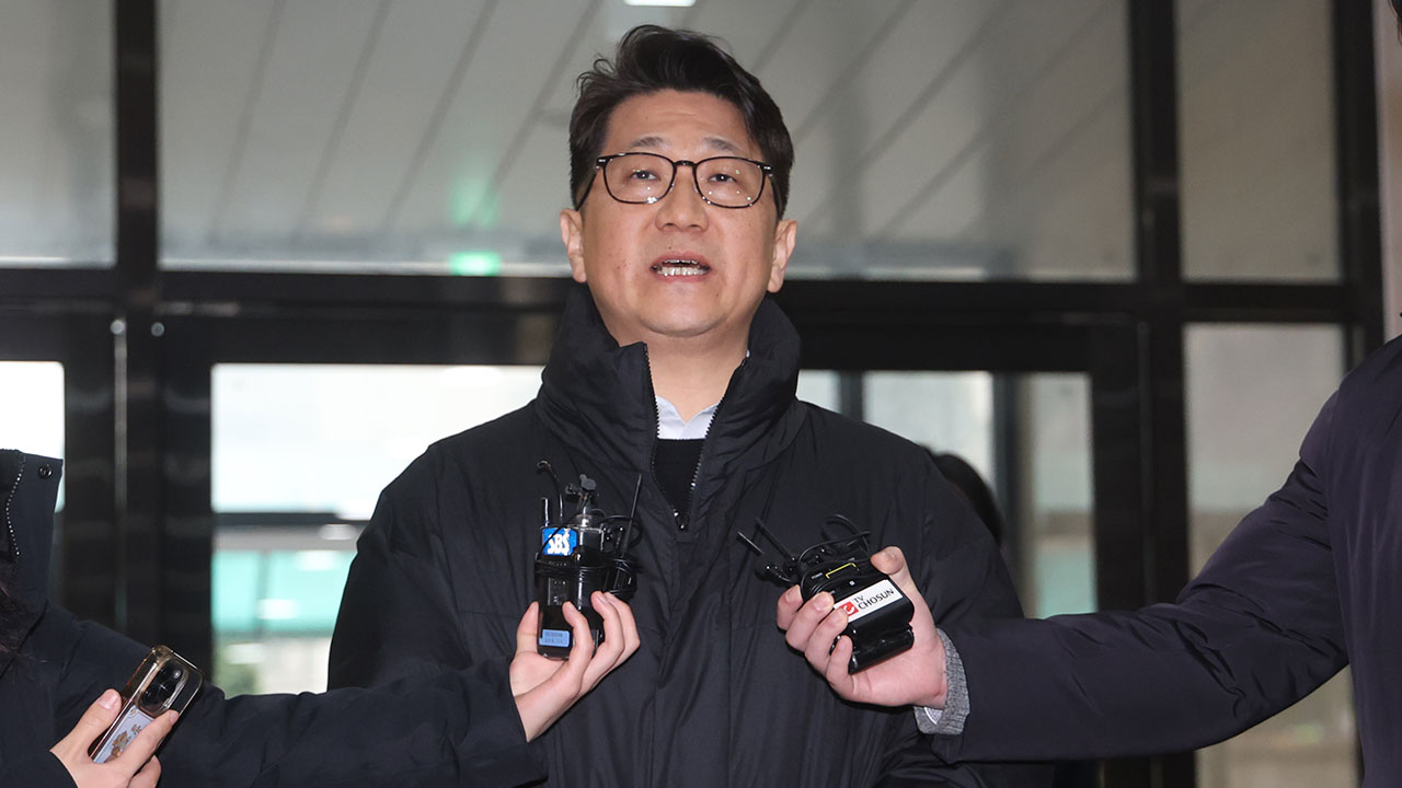 '쿠팡 수사외압 폭로' 문지석 검사 14시간 특검 참고인 조사