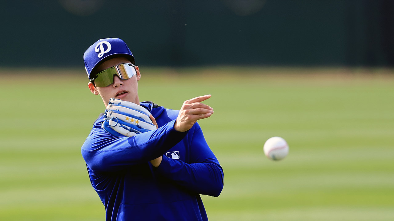 다저스 김혜성, 대수비로 MLB 데뷔전‥28번째 '코리안 빅리거'