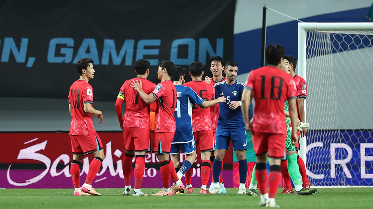 축구대표팀, 쿠웨이트에 4-0 대승‥16년 만에 예선 무패로 본선행