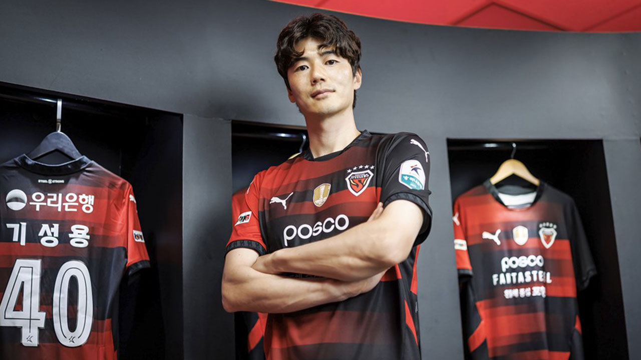 기성용, 서울 떠나 포항 공식 입단‥"좋은 감독님과 멋진 꿈을"