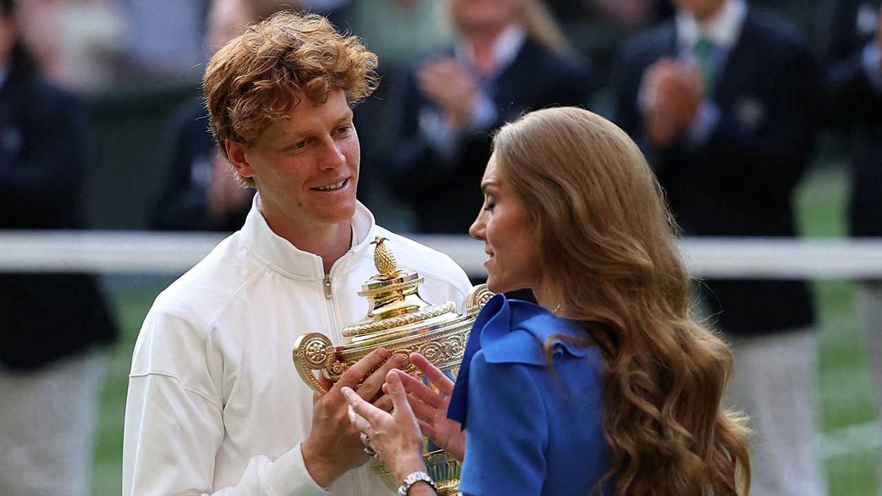 신네르, 알카라스 꺾고 이탈리아 선수 최초로 윔블던 테니스 단식 우승