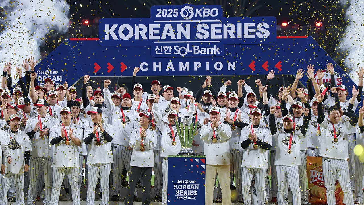 프로야구 LG, 2년 만에 통합 우승‥통산 4번째 정상