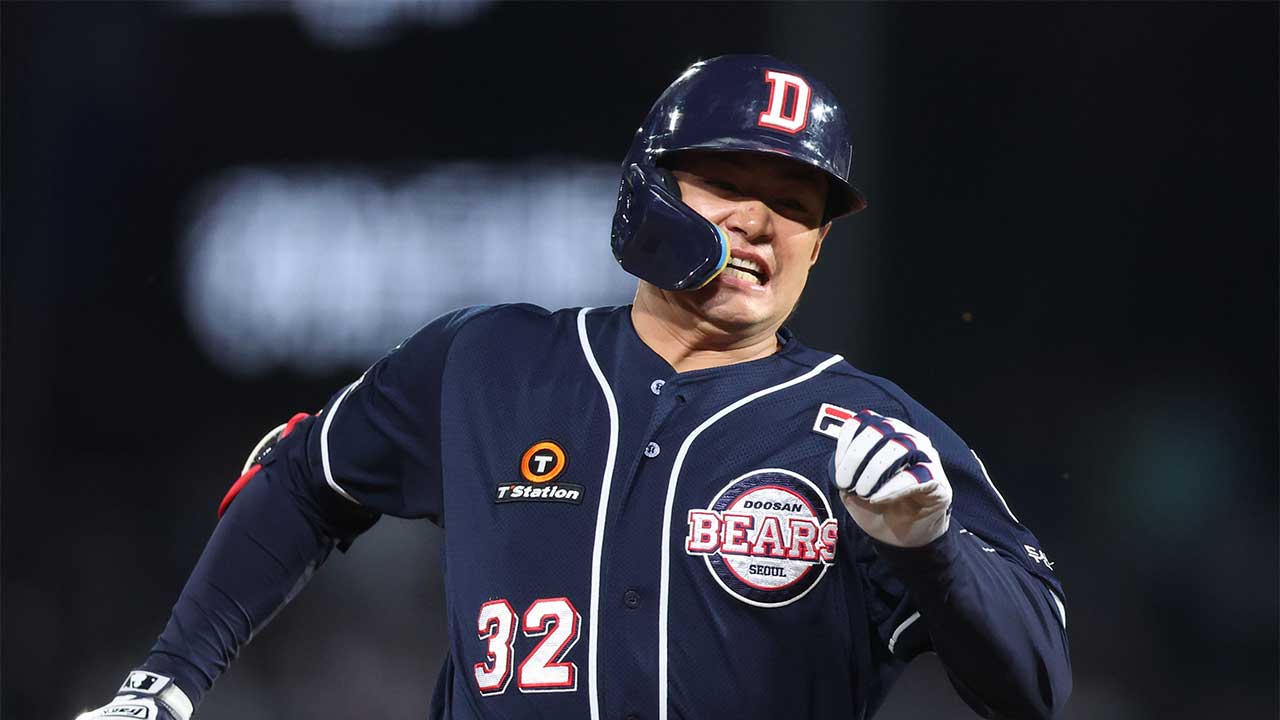 프로야구 SSG, 조건 없이 방출된 김재환과 2년 최대 22억 원 계약