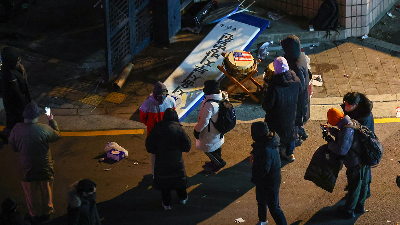 유럽 언론도 윤 대통령 구속·지지자들 시위 일제 보도