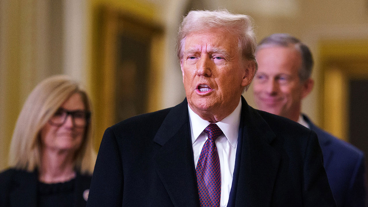 트럼프, 정부 감사관 17명 해임‥고위직 물갈이