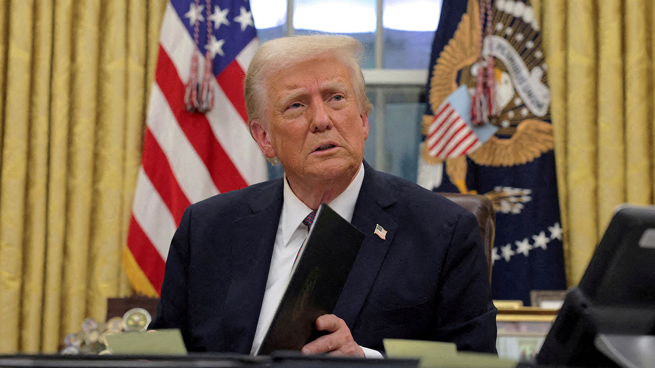 트럼프 "달러화 대체 시도하면 100% 관세"‥브릭스에 경고