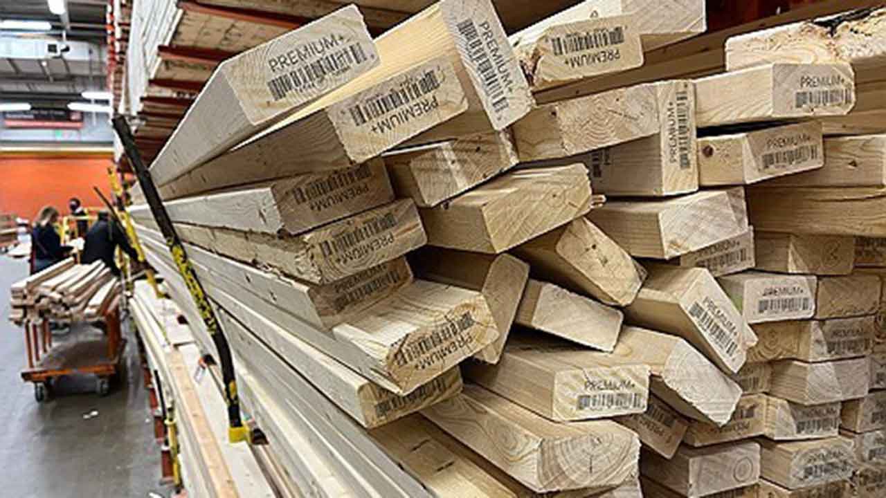 트럼프, '한국 싱크대' 포함 목재 수입 안보영향 조사 지시‥관세 25% 수순