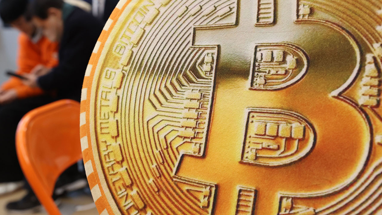 비트코인, 트럼프의 '가상자산 비축' 발언에 9%대 급등