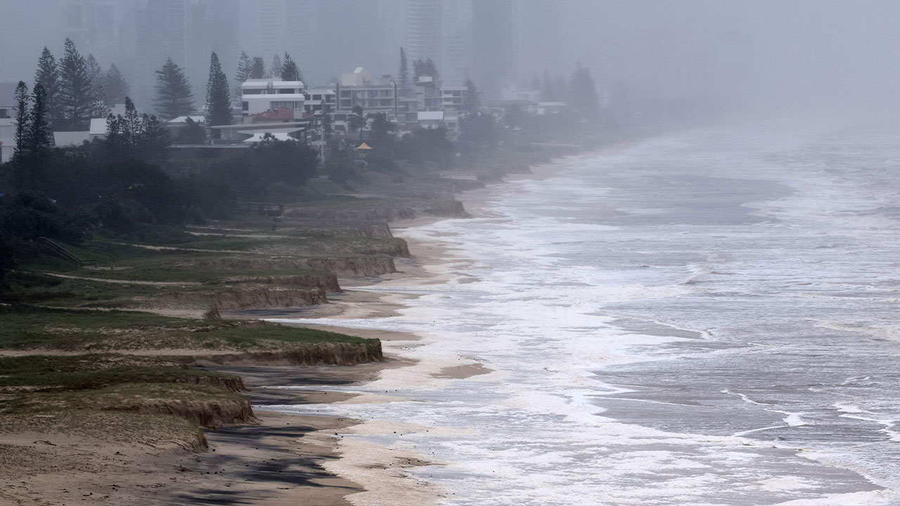 호주 동부 사이클론으로 홍수 피해‥28만 채 정전