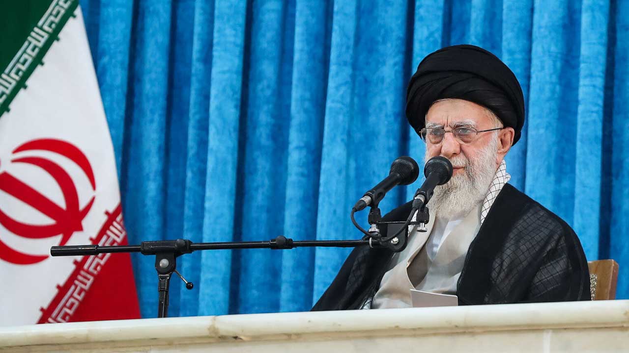 이란 최고지도자, 보복 천명‥"이스라엘 악랄한 본성, 가혹한 응징"