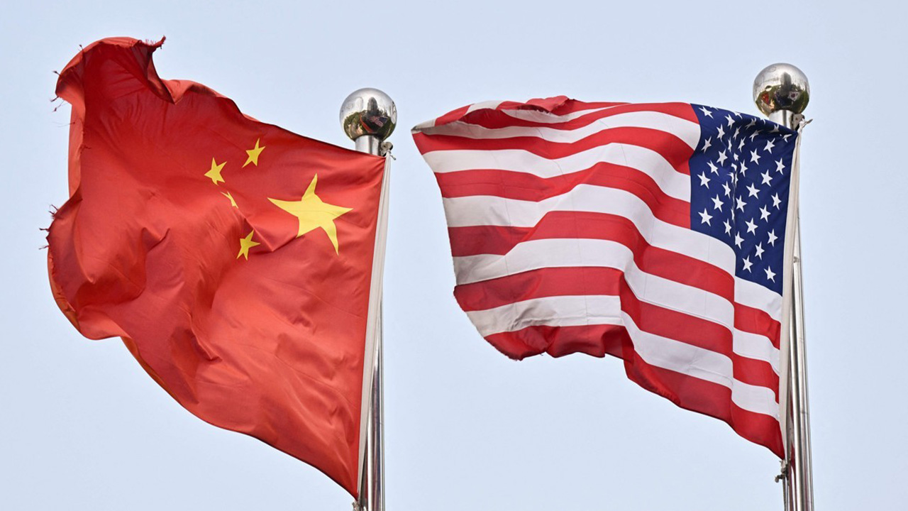 트럼프, 중국과 '관세 휴전' 이어 '희토류 갈등'도 봉합