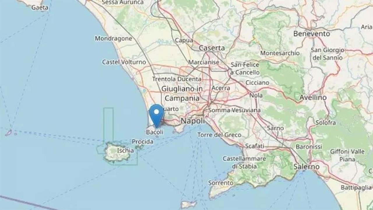 이탈리아 화산 지대서 40년 만에 최대 규모 지진‥주민 대피·지하철 중단